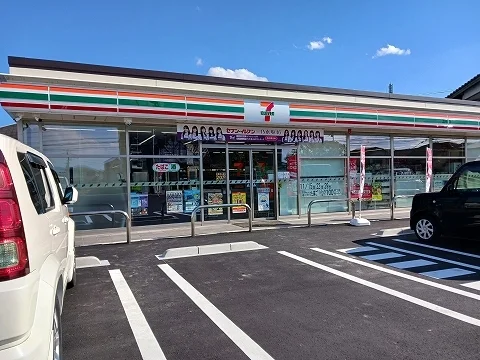 セブンイレブン藍住町矢上店様まで900m