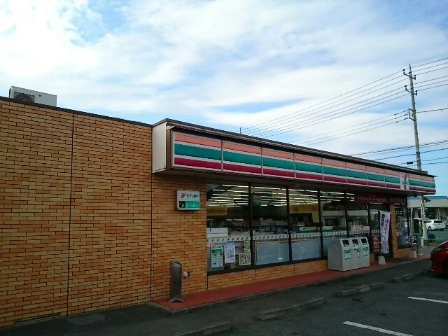 セブンイレブン緑町店まで350m