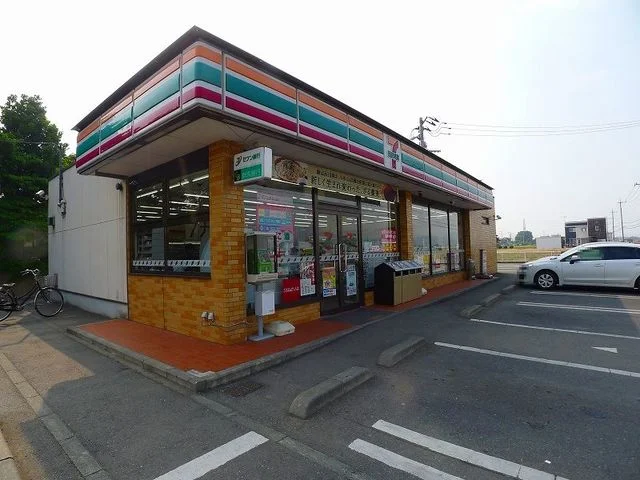 セブンイレブン太田市新野町店まで800m