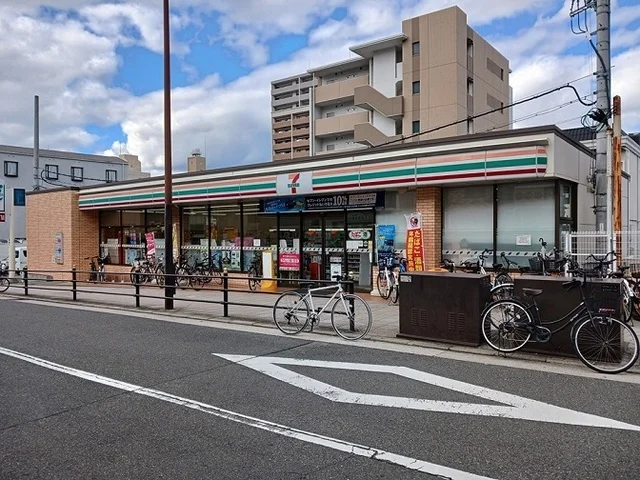 セブンイレブン様まで100m