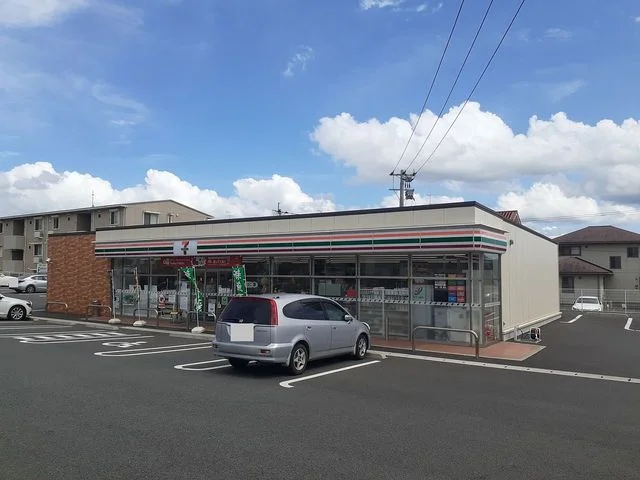 セブンイレブン　大津バイパス店まで72m