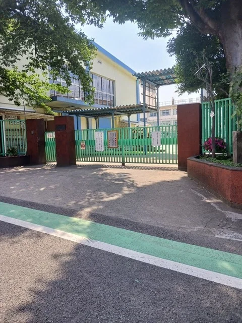 世田谷区立砧小学校まで1500m