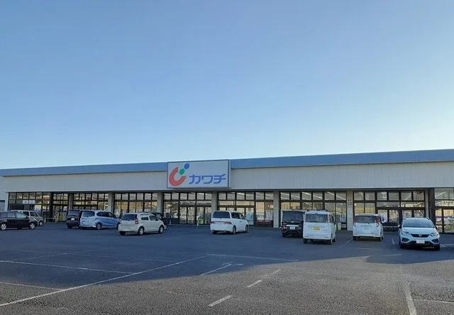 カワチ薬品佐和店まで620m