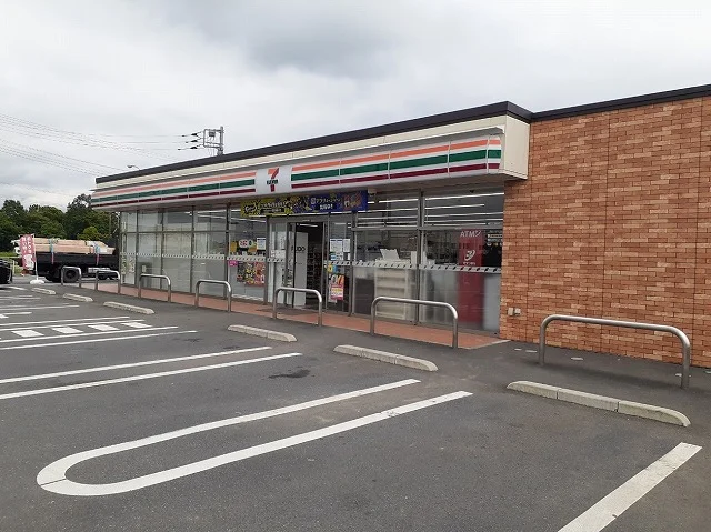 セブンイレブン騎西上種足店まで270m