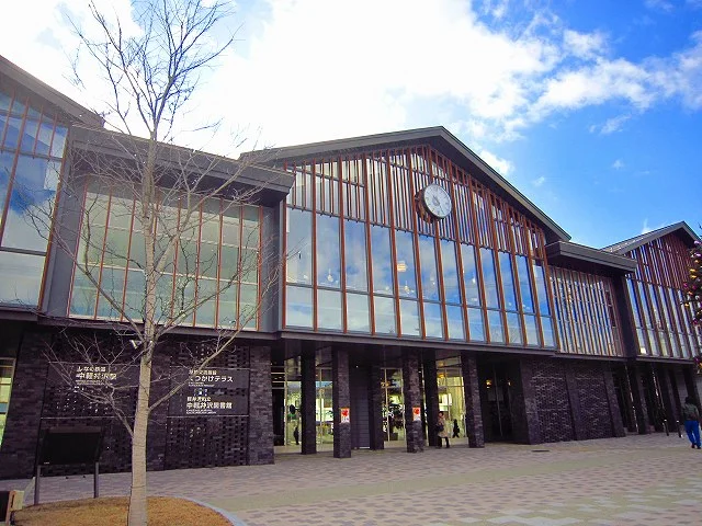 中軽井沢駅まで435m