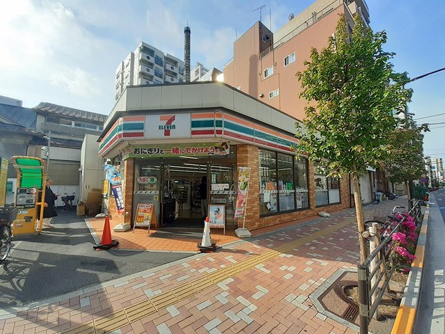セブンイレブン台東下谷３丁目店まで257m
