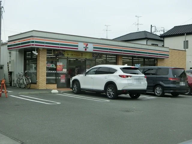 セブン-イレブン 清水梅ヶ谷店まで600m