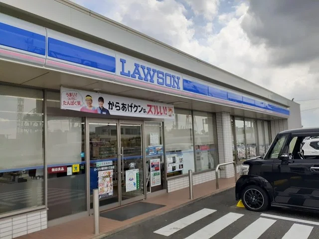 ローソンまで497m