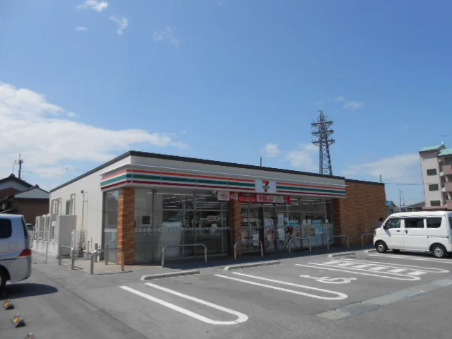 セブンイレブン国道八幡東店様まで1100m