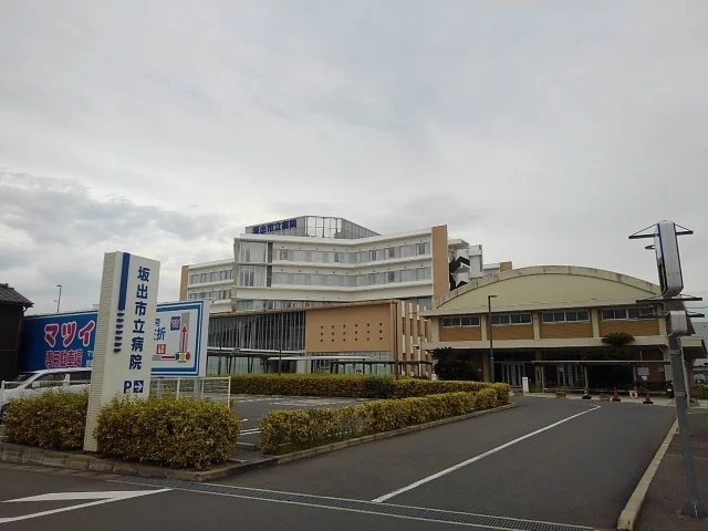坂出市立病院まで2400m