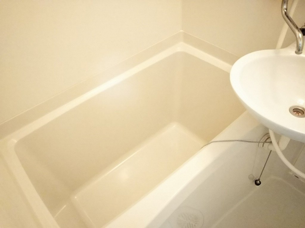 バス・トイレ別です。同タイプの写真です。