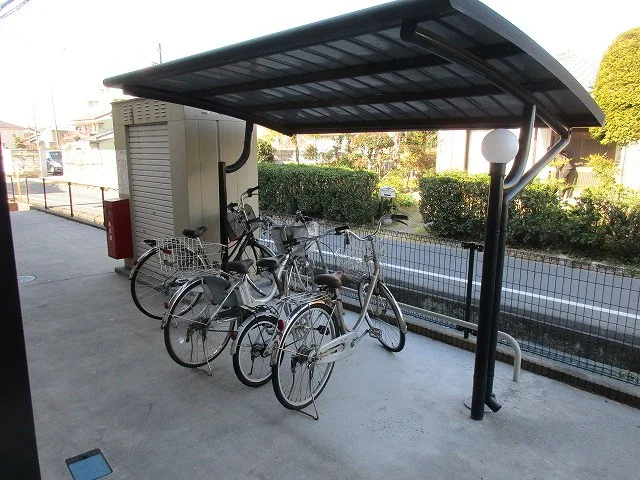屋根付き駐輪場