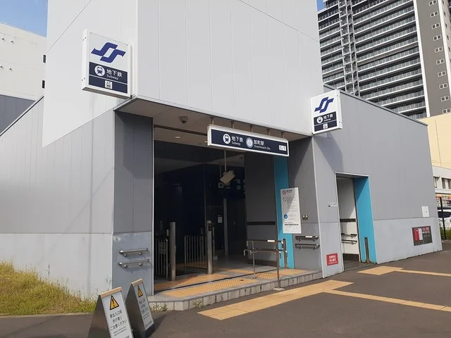 地下鉄東西線卸町駅まで682m