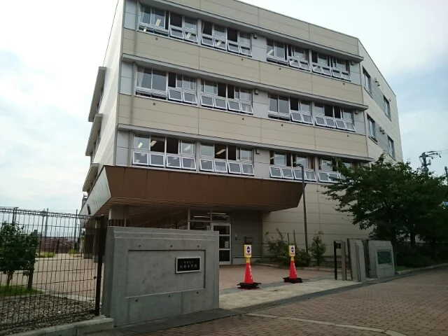 山田小学校まで450m