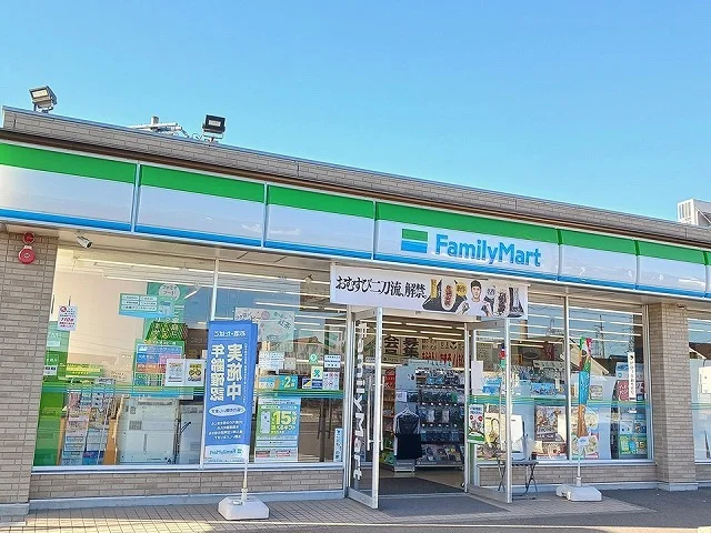 ファミリーマート　一宮西浅井店まで776m
