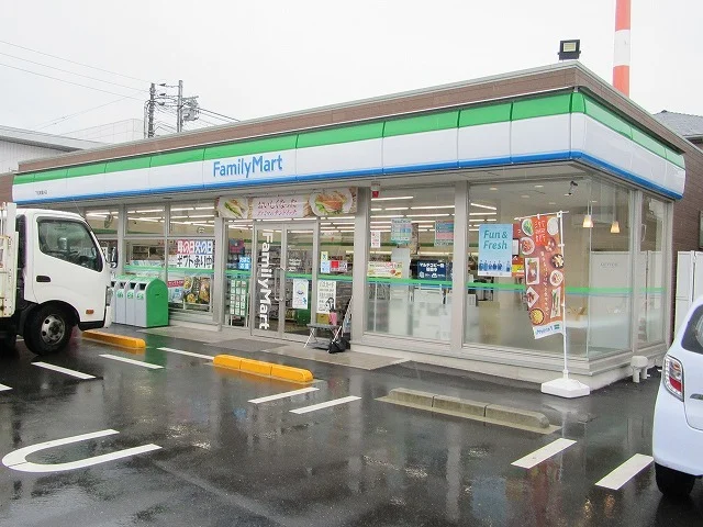 ファミリーマート下松東豊井店まで1400m