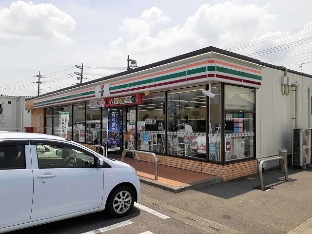 セブンイレブン常総山田南店まで370m