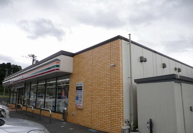 セブンイレブン御殿場野中店まで1100m
