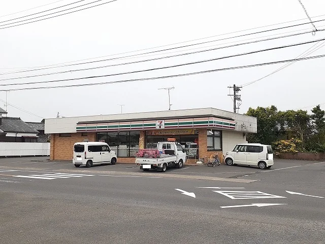 セブンイレブン都城高木町店まで500m