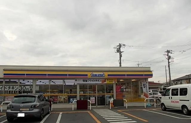 ミニストップ平松本町店まで400m