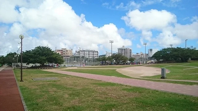新都心公園まで610m