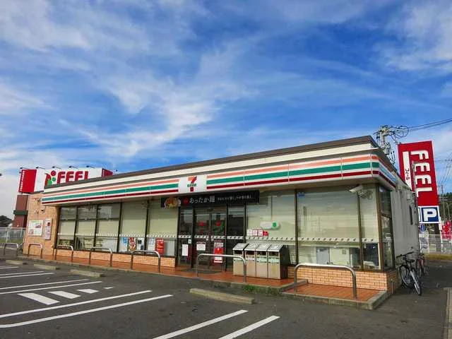 セブン‐イレブン 岡崎欠町店まで650m