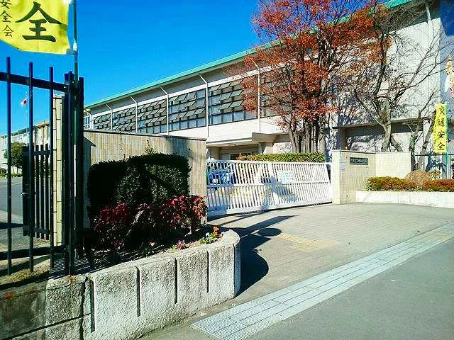一宮市立　神山小学校まで350m