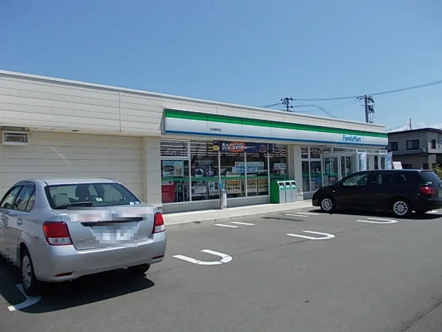 ファミリーマート　大仙幸町店まで1000m