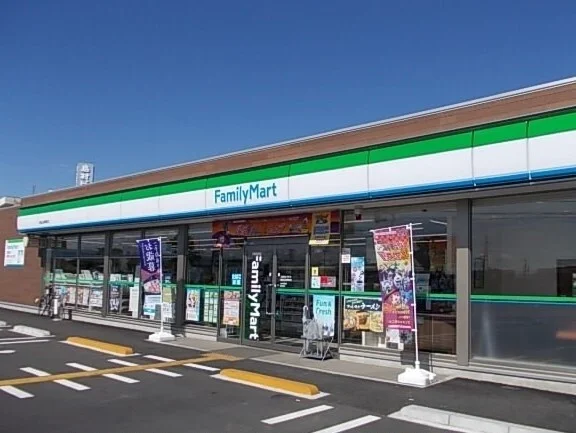 ファミリーマート東松山神明町店まで450m