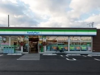 ファミリーマート上尾上平公園南まで290m