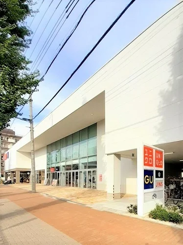 ユニクロ・GU 板橋蓮根店まで430m