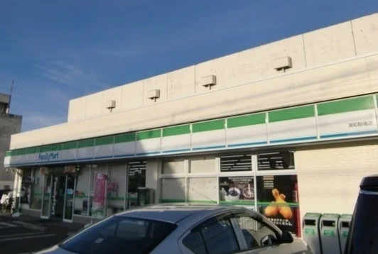 ファミリーマート 浦和駒場店まで750m