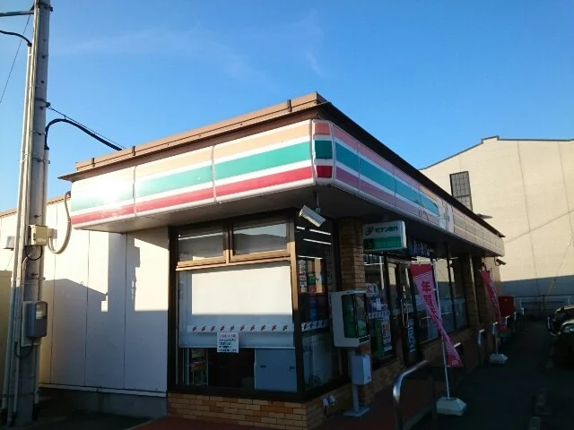 セブンイレブン上佐野町店まで300m
