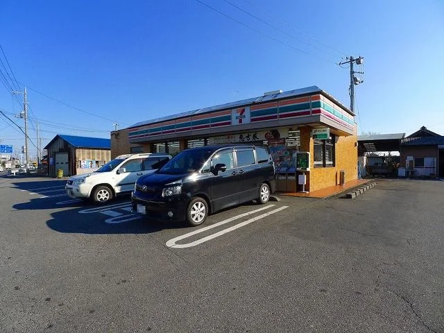 セブンイレブン群馬明和店まで1000m