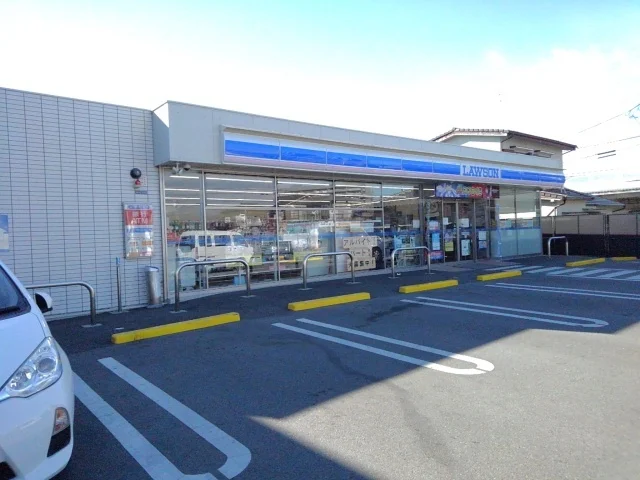 ローソン甲府住吉四丁目店まで210m