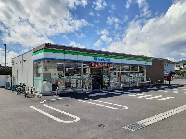 ファミリーマート甲斐篠原店まで500m