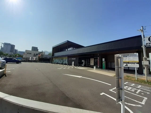 十八親和銀行滑石中央支店まで874m