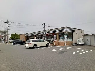 セブンイレブンまで750m