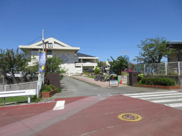 清里小学校まで650m