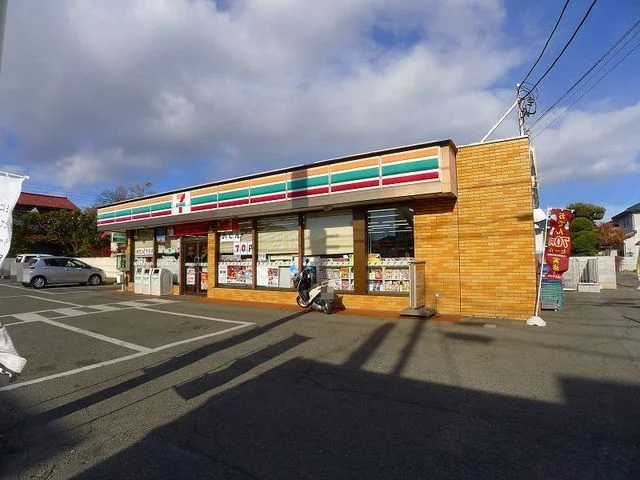セブンイレブン桐生相生店まで450m