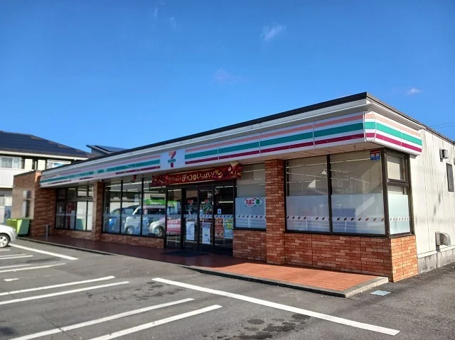 セブンイレブン富士市松岡西店まで700m
