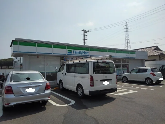 ファミリーマート丸亀山北町店まで850m