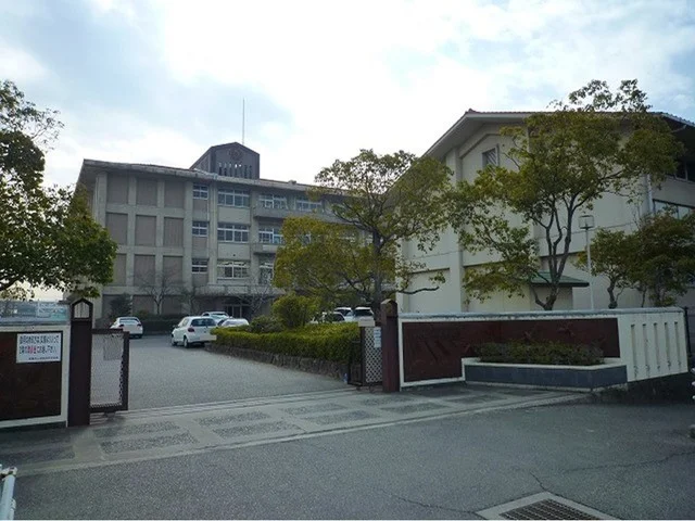 連島南中学校まで1500m