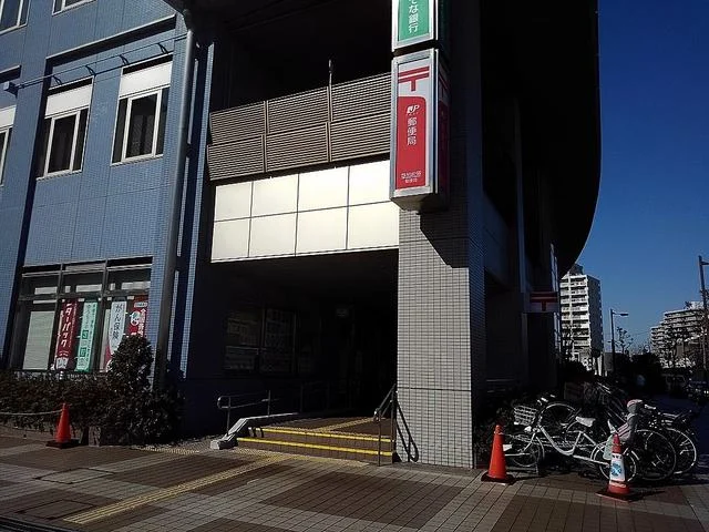 草加松原郵便局まで750m
