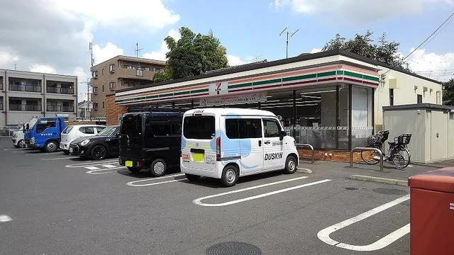 セブンさいたま櫛引町1丁目南店まで200m