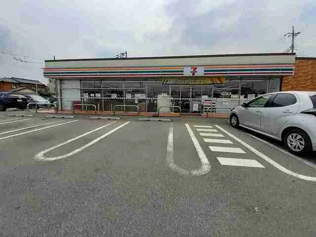 セブン-イレブン 太田市古戸町まで750m