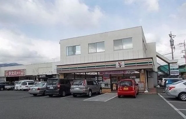 セブンイレブン裾野茶畑店まで450m