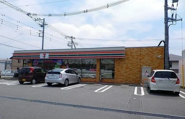 セブンイレブン長泉桜堤2丁目店まで700m