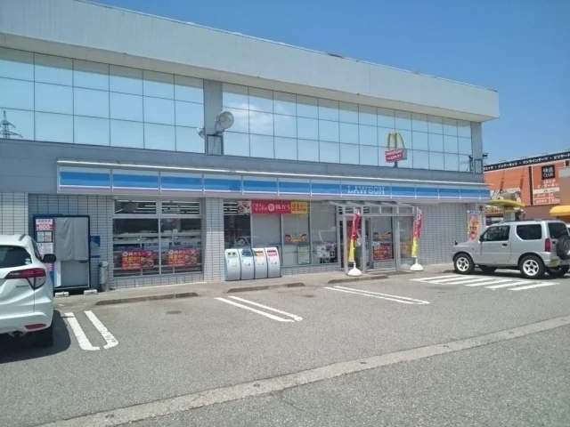 ローソン荒川店まで500m