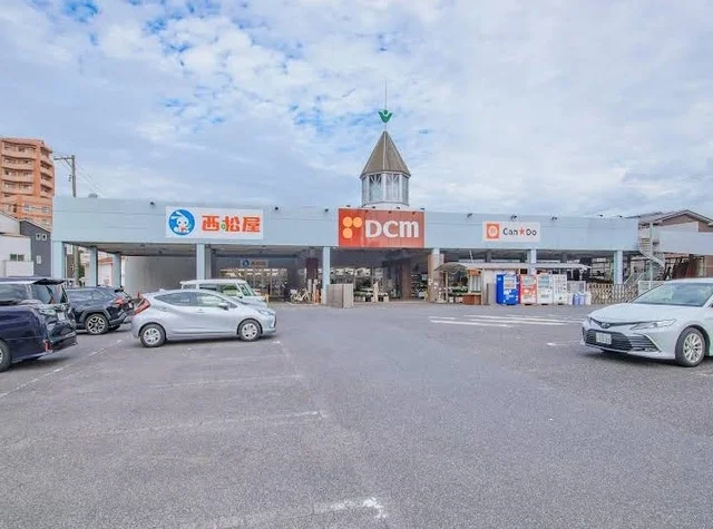 ダイキ宇品店まで1400m